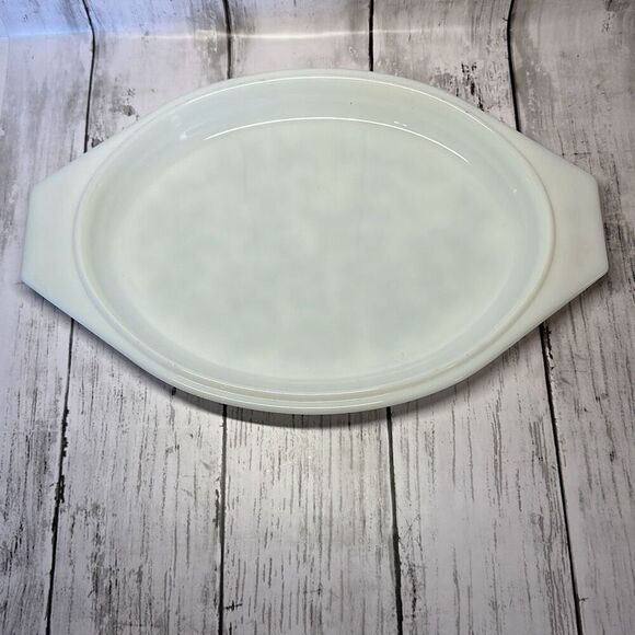 Vintage Pyrex Verde Avocado Green Oval  Dish  045 C13 - Picture 5 of 5